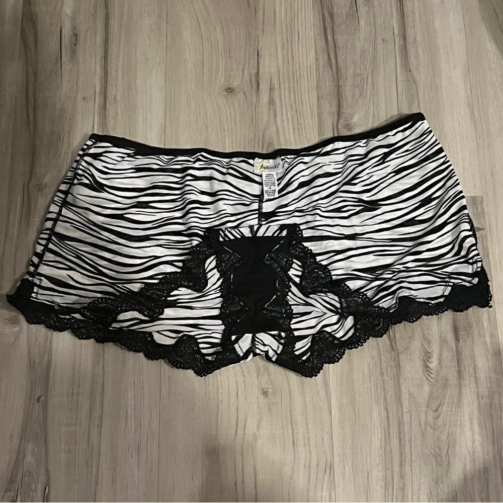 Fredericks of Hollywood lingerie sleep shorts zebra print size 1X - Picture 5 of 7